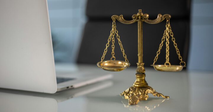 Top Qualities to Look for in an Effective Attorney
