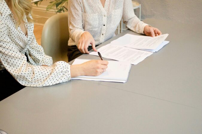 Expert Lawyer Advice: How to Handle Legal Issues Without Stress